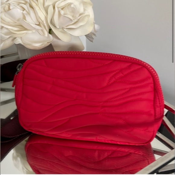 Lululemon Quilted Everywhere Belt Bag - Picture 8 of 9